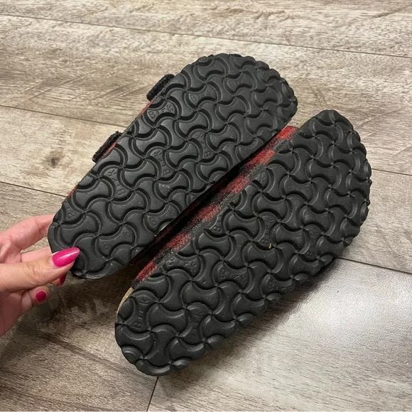 BIRKENSTOCK Sz 37 Arizona Rivet Shearling Sandals RED PLAID Wool (W6 M4) - Picture 11 of 16